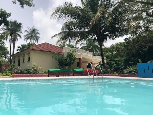 Heda House Bed and Breakfast Sanyang Buitenkant foto